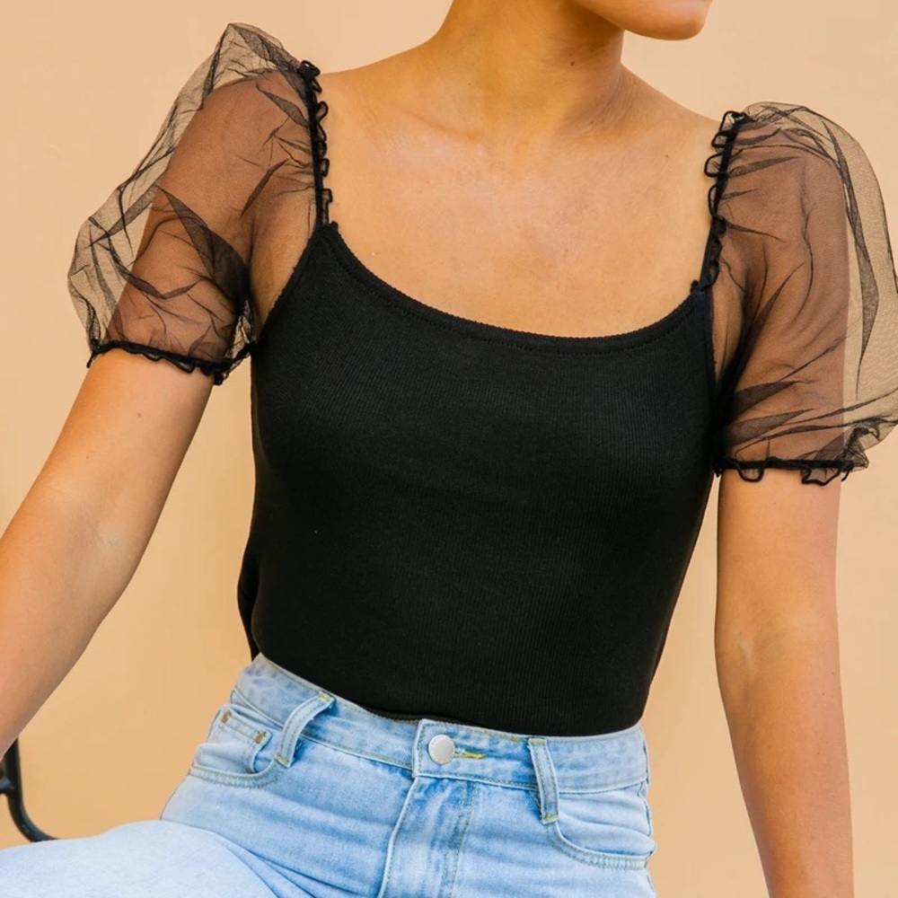 MARY-KATE CROP TOP (BLACK)